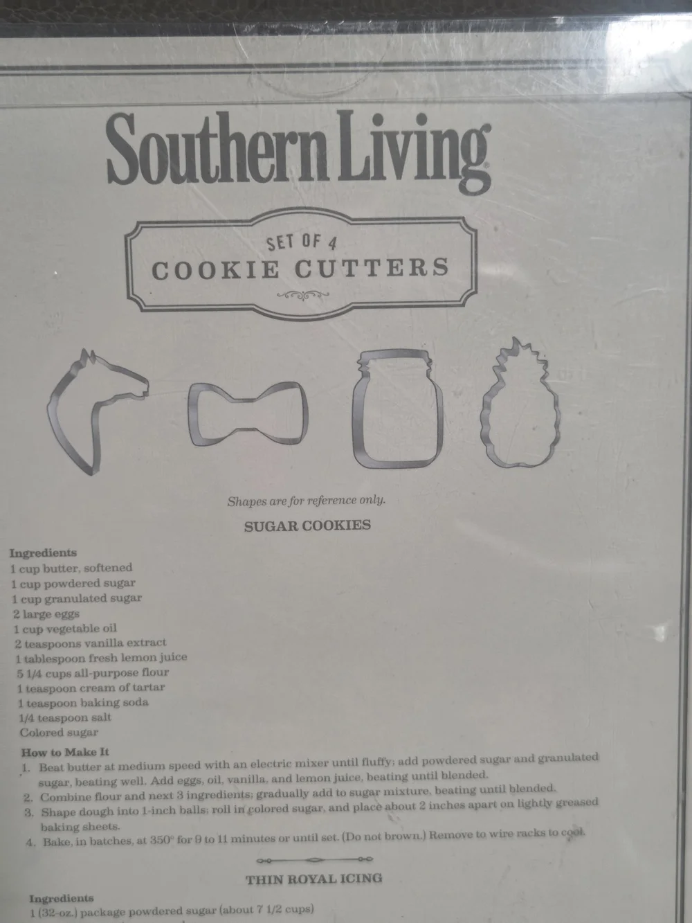 Adorable Southern Living Stainless Steel Cookie Cutter Set - Light Blue ~ Bin O